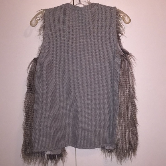 Stylish Vest - Picture 2 of 4